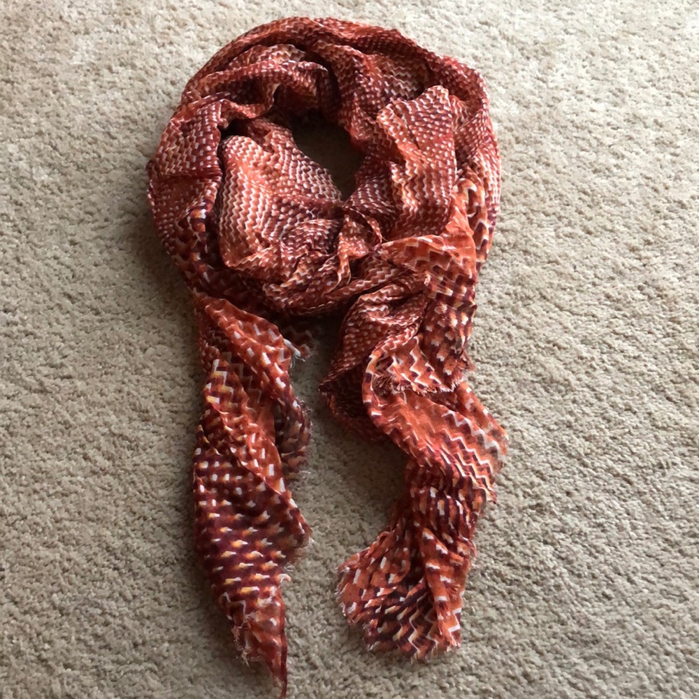 Long orange and brown scarf!